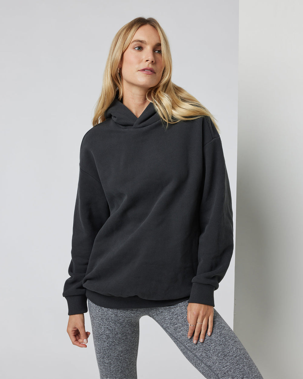 Restore Oversized Hoodie Washed Black | Vuori Sale