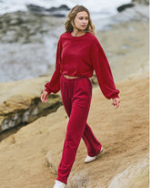 Sedona Bubble Crew Women's Strawberry Pullover Crewneck | Vuori Online