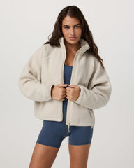 Alpine Jacket Women's Cozy Fleece Jacket in Bone | Vuori US