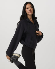 Alpine Jacket Women's Cozy Fleece Jacket in Black| Vuori | Vuori Online