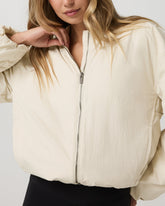 Lund Insulated Jacket Women's Bone Oversized Jacket | Vuori Outlet