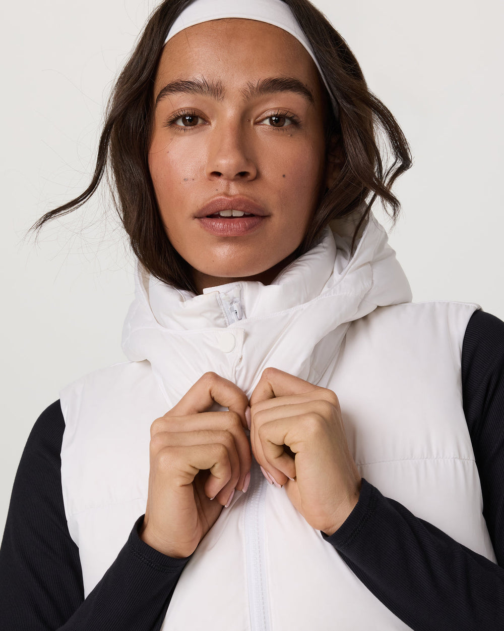 Alta Down Vest Women's White Sleeveless Vest | Vuori