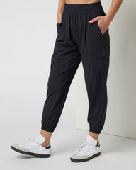 Villa Cargo Jogger Women's Black Cargo Jogger Pants | Vuori Online