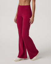Vuori AllTheForm™ Flare - Short Strawberry Leggings | Vuori Online