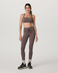Women's Daily Form Legging - Short Huckleberry | Vuori Online