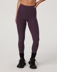 Clean Elevation Legging - Short Raisin Heather Leggings | Vuori US