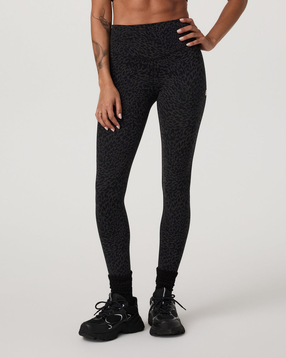 Vuori AllTheForm™ Legging Black Blurred Torrent Legging | Vuori On sale