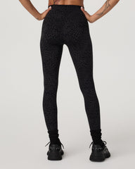 Vuori AllTheForm™ Legging Black Blurred Torrent Legging | Vuori On sale