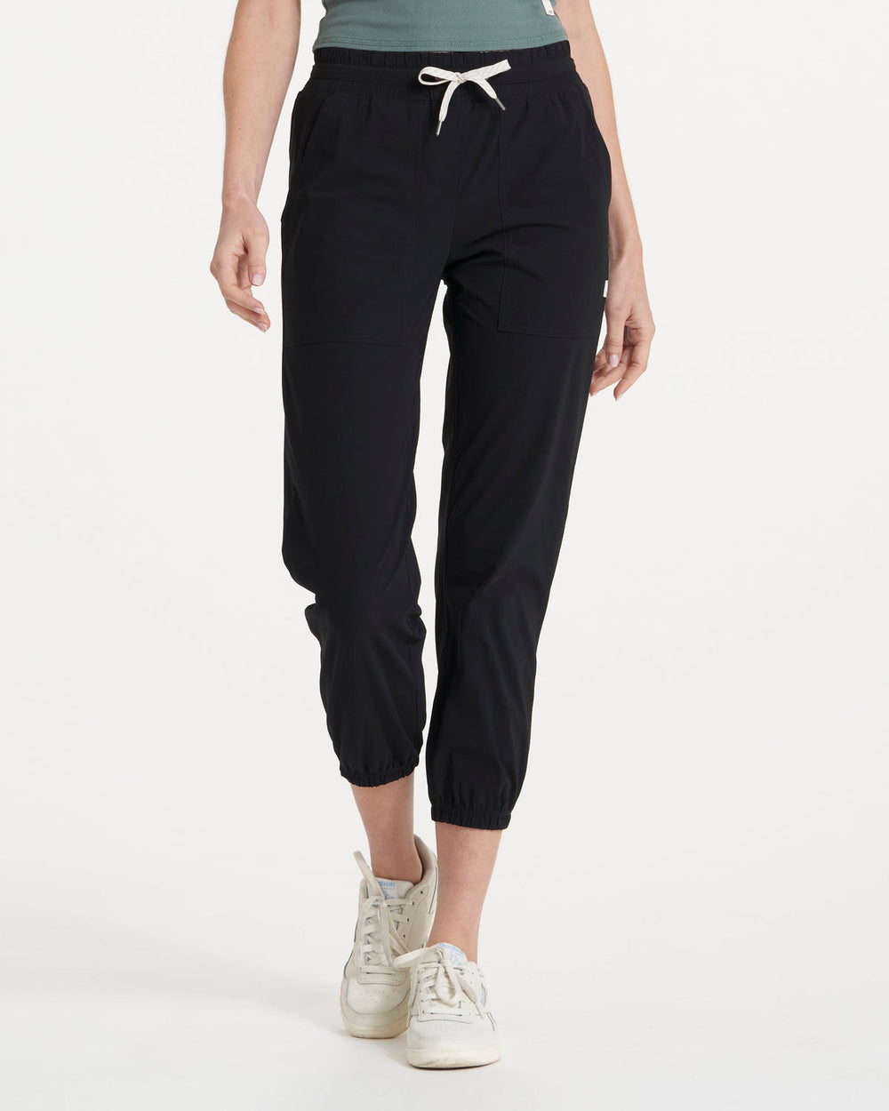Miles Jogger Women's Lightweight Black Pants | Vuori Online