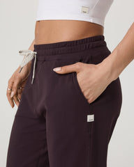 Performance Jogger - Long Women's Raisin Joggers | Vuori Clothing