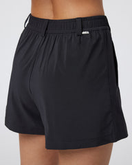 Villa Trouser Shorts Women's Black Pleated Shorts | Vuori US