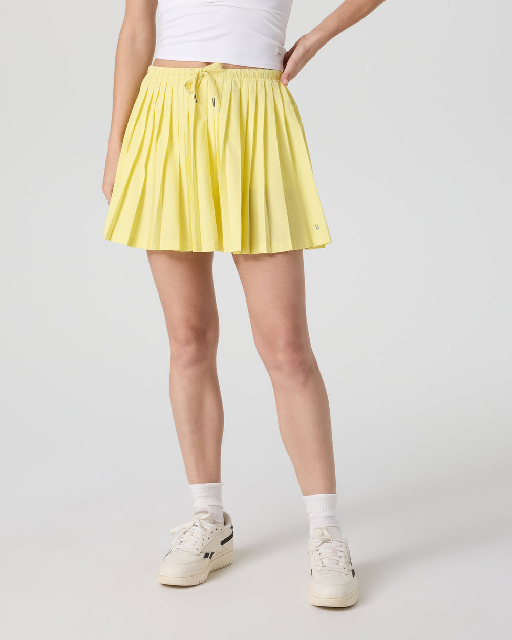 Clementine Pleated Skirt 15" Sunlight | Vuori US
