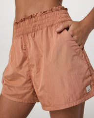 Dash Elevate Short Women's Desert Peach Fitness Shorts | Vuori Clothing