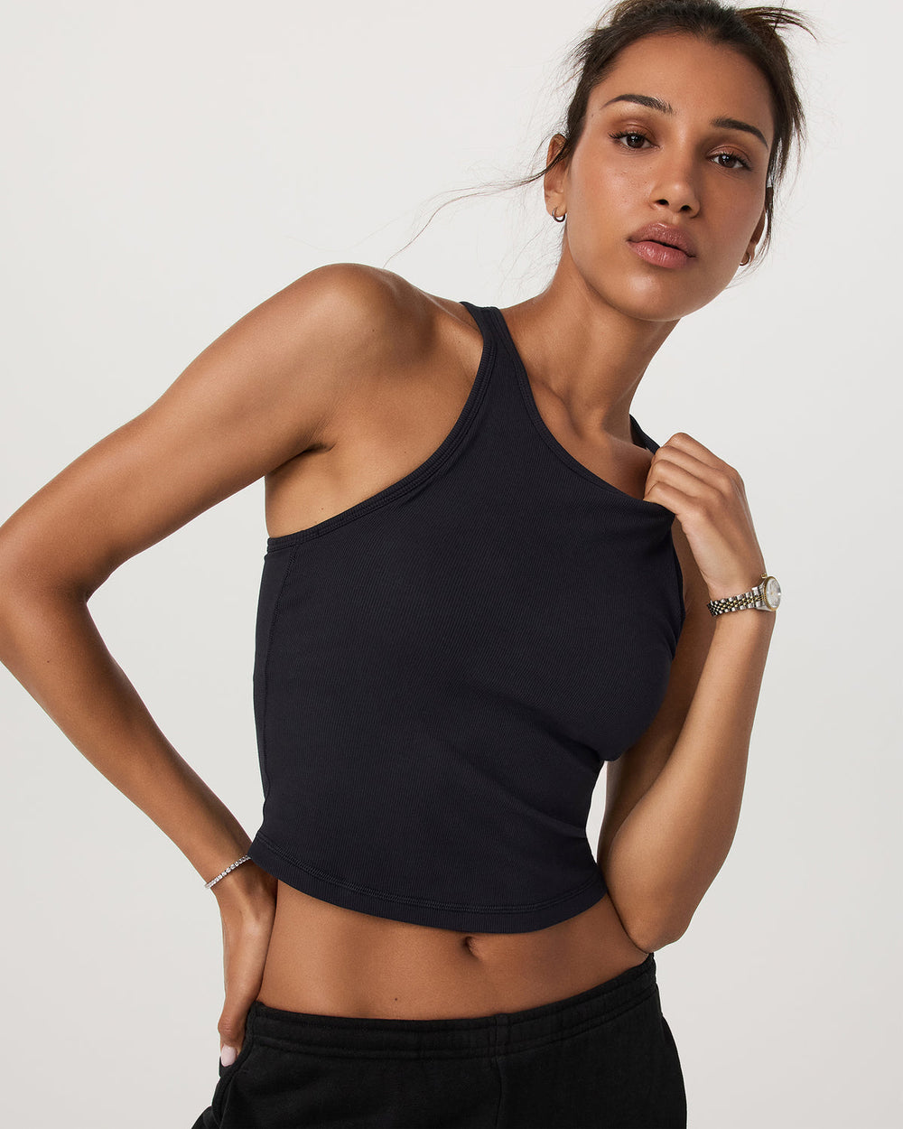 Pose Plyo Tank Black Crop Tank Top with Built in Bra | Vuori On sale