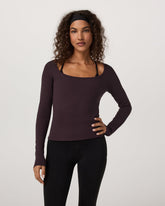 Long Sleeve Cove Ultra Scoop Women's Raisin Shirt | Vuori Clothing