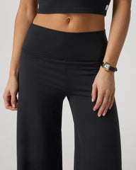 Halo Easy Wideleg Pant - Short Women's Solid Black Pants | Vuori For sale