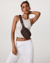 All Around Crossbody Java Crossbody Bag | Vuori Online