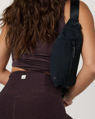 Vuori Sling 2.0 Black Sling Bag & Hip Pack | Vuori Outlet