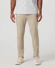 Men's Cascade Tech Chino Athletic Slim Fit 30" Trench | Vuori US