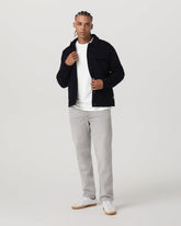 Vuori Vintage Jean Classic Fit 32" Men's MoonWash Denim | Vuori Outlet