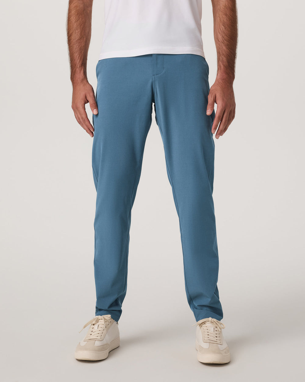 Aim Pant Men's Pool Blue Athletic Slim Fit 32" Inseam | Vuori Outlet