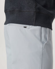 Men's Cascade Tech Chino Athletic Slim Fit 32" Blue Haze | Vuori Online