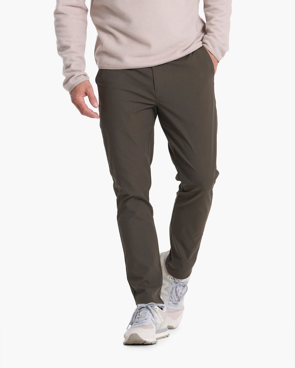 Cascade Tech Chino Pant Athletic Slim Fit 30" Dark Oregano | Vuori For sale