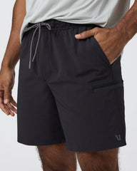 Grafton Short Unlined Classic Fit 7" Black | Vuori US