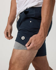 Kore Everyday Short Lined 7" Men's Classic Fit Ink Shorts | Vuori