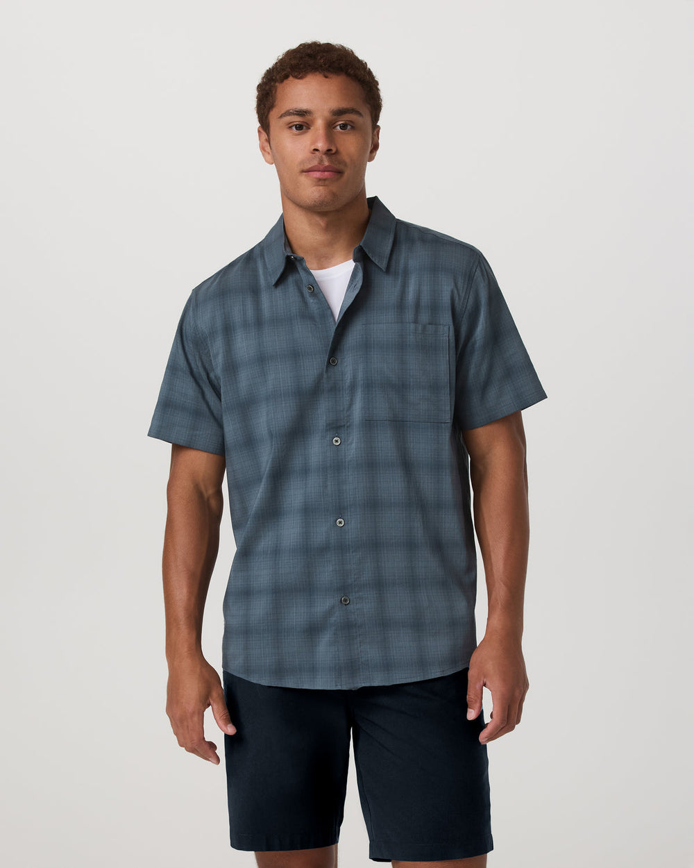 Short Sleeve Plaid Button Down Shirt Men's Abyss Shirt | Vuori On sale