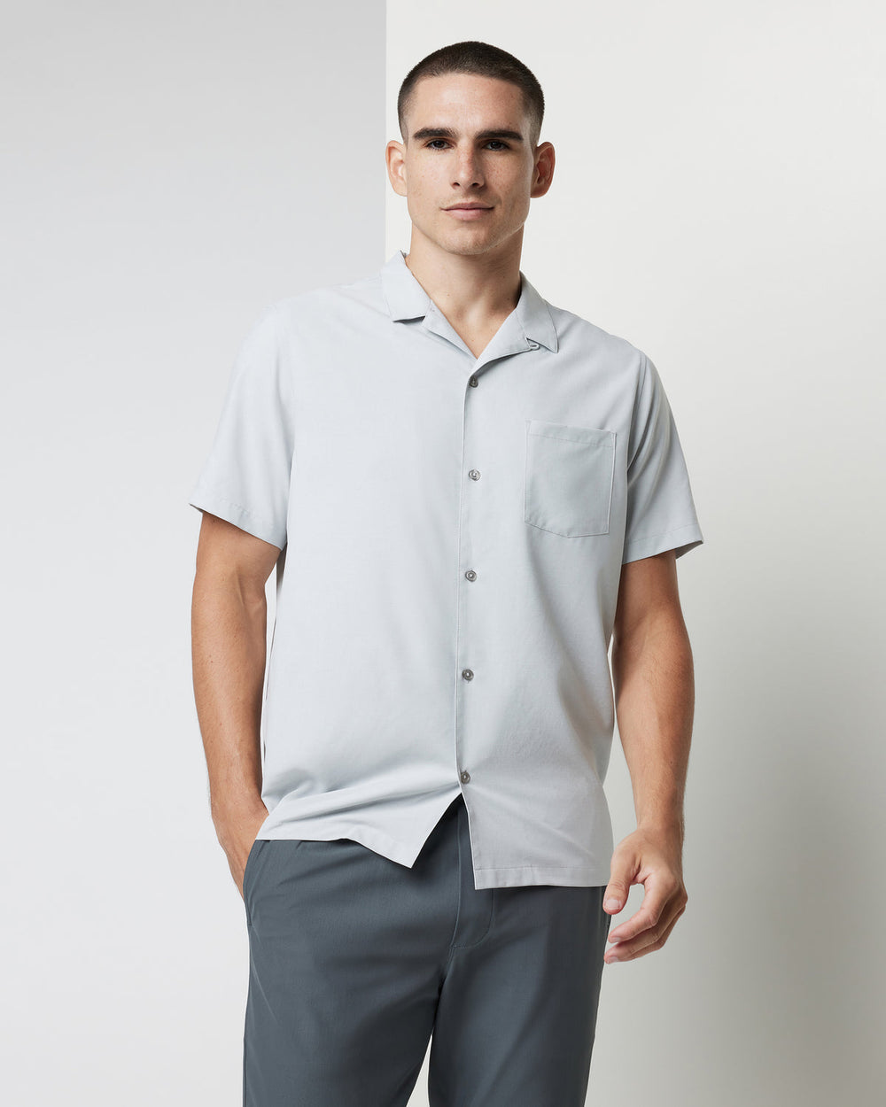 Seaport Button Down Men's Sky Grey Short-Sleeve | Vuori Sale