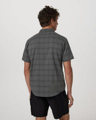 Men's Short Sleeve Plaid Button Down Shirt Dark Pewter | Vuori