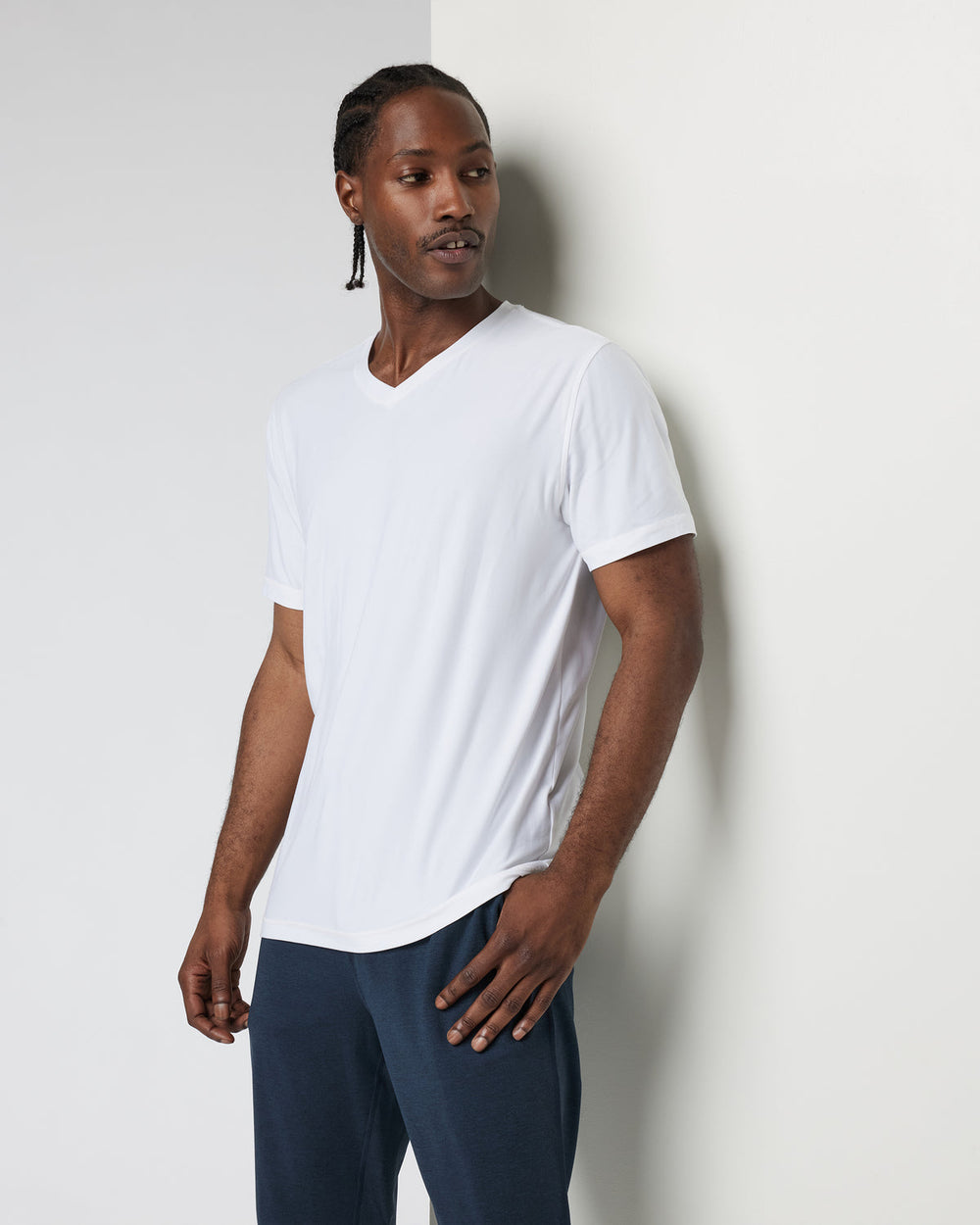 Strato Tech V-Neck Men's White Workout Shirt | Vuori Outlet