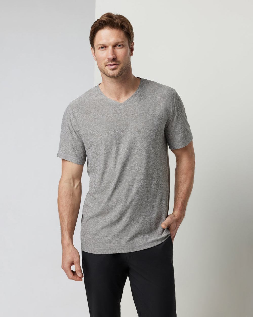 Strato Tech V-Neck Men's Heather Grey Shirt | Vuori US