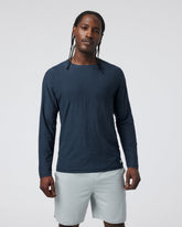 Long-Sleeve Strato Tech Tee Navy Long Sleeve Top | Vuori