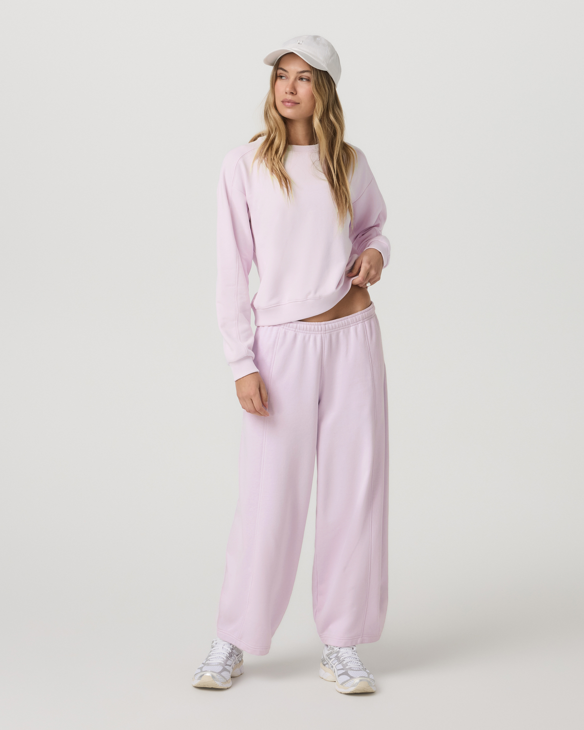 Sedona Seams Crew Women's Lilac Breeze Sweatshirt | Vuori Outlet