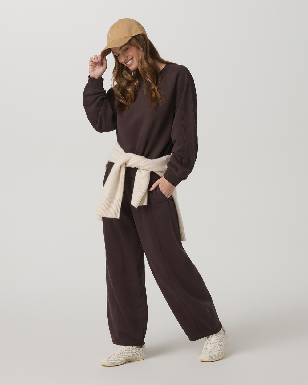 Sedona Seams Crew Women's French Roast Sweatshirt | Vuori US
