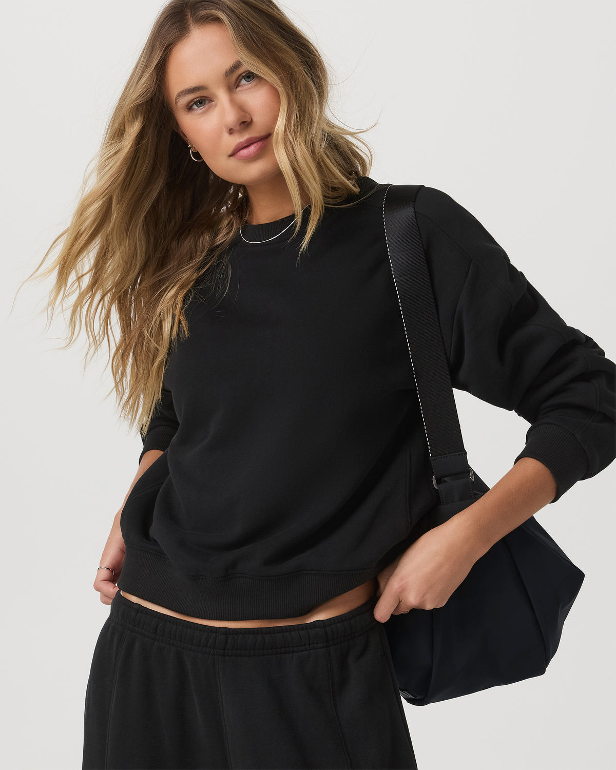 Sedona Seams Crew Women's Black Fleece Sweatshirt | Vuori For sale