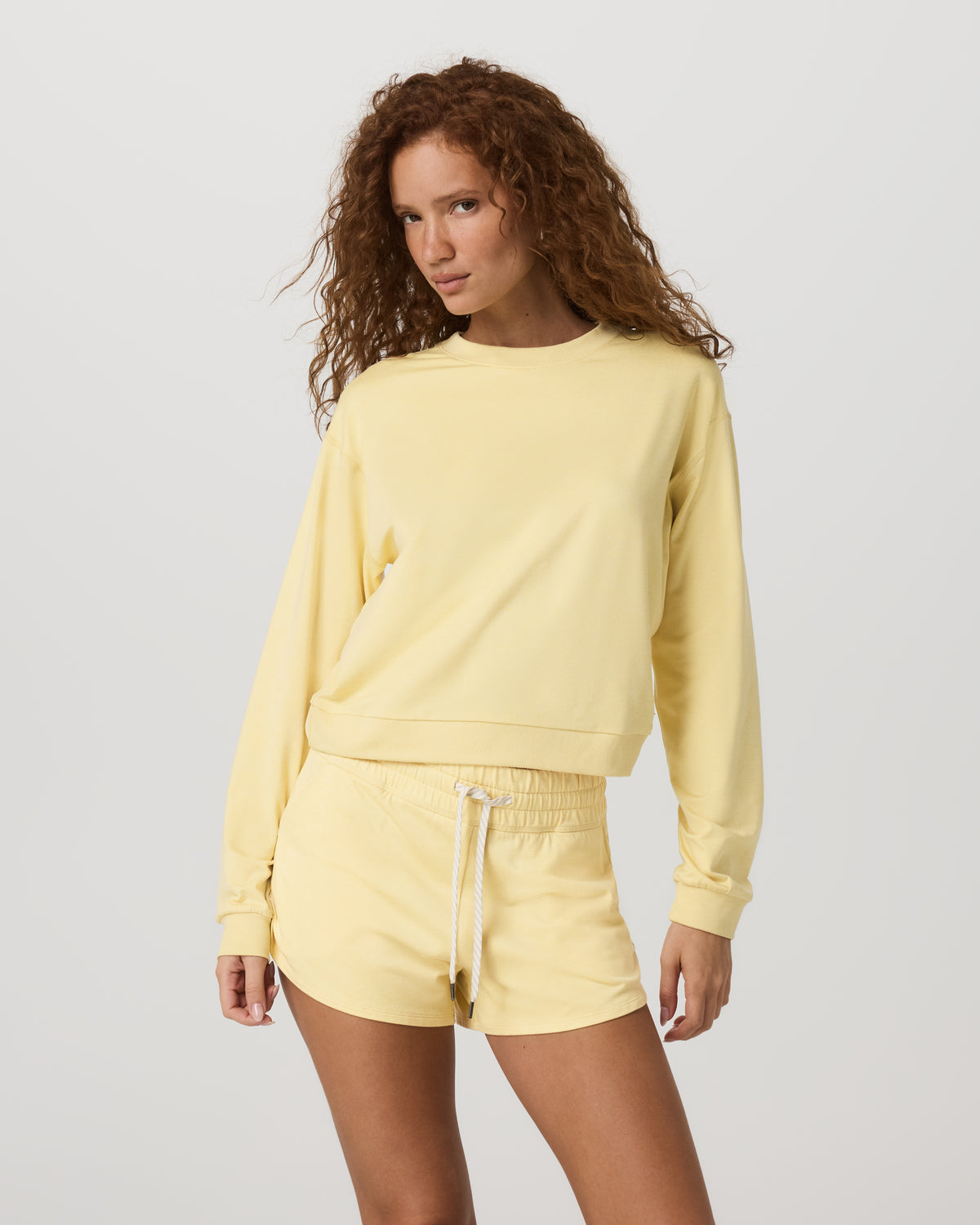 Halo Modern Crew Lemon Snap Heather Lounge Sweatshirt | Vuori