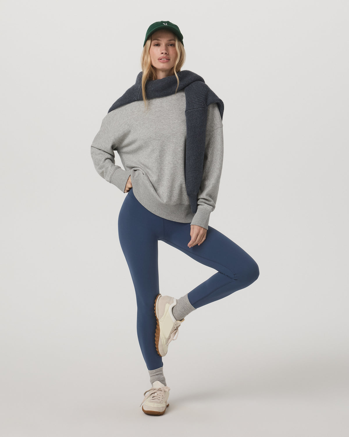 Sedona Weekender Crew Light Heather Grey Crewneck | Vuori Discount