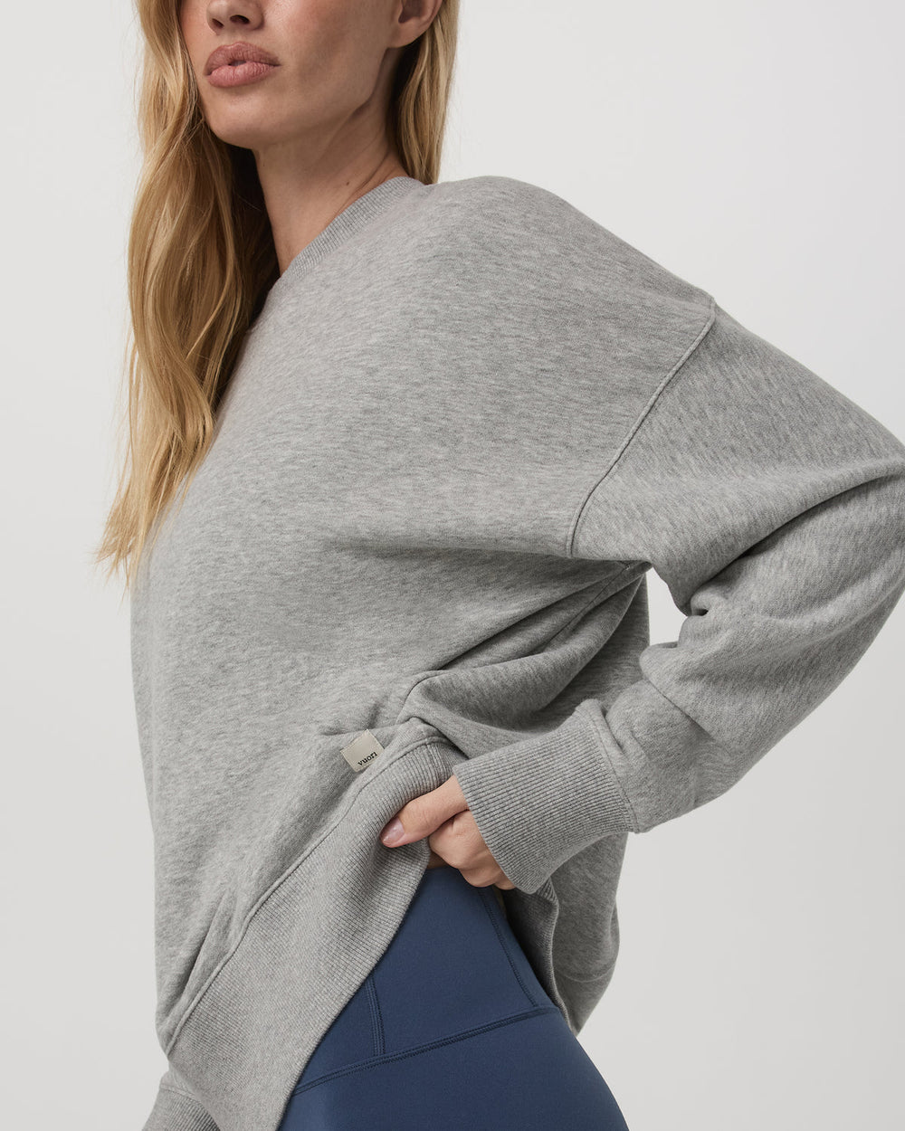 Sedona Weekender Crew Light Heather Grey Crewneck | Vuori Discount