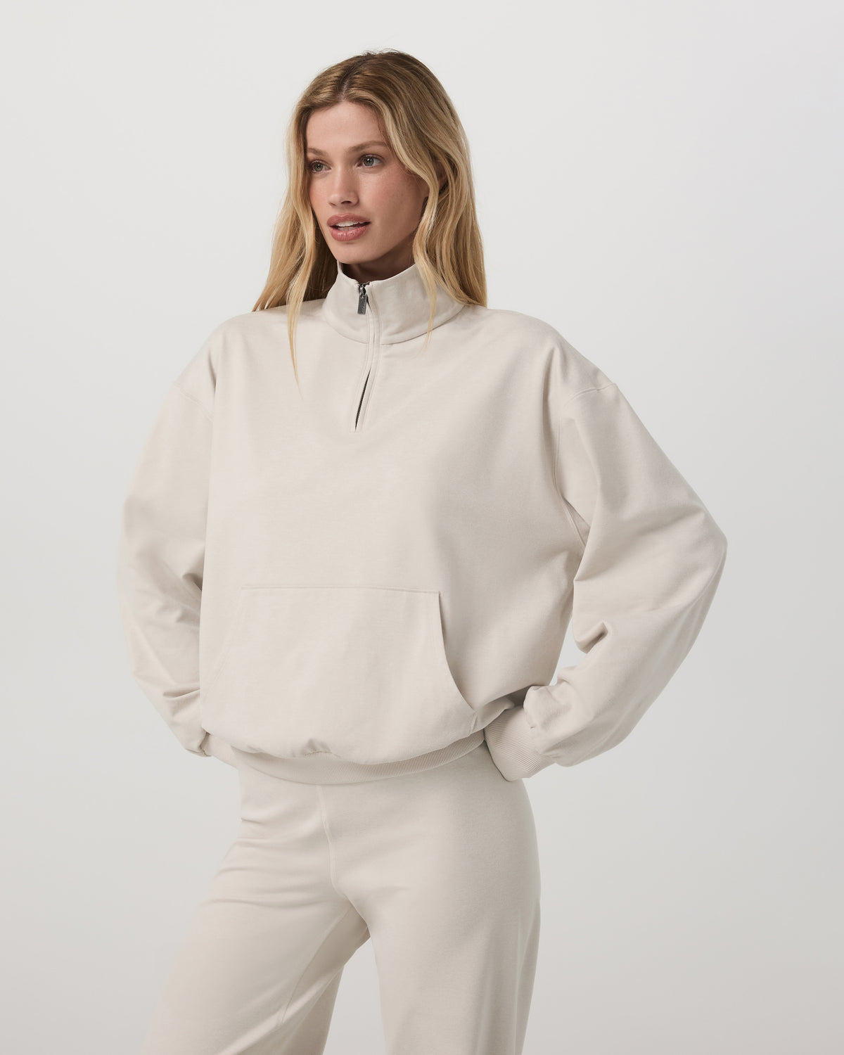 Granite Half Zip Women's Oatmeal Heather Sweatshirt | Vuori Outlet