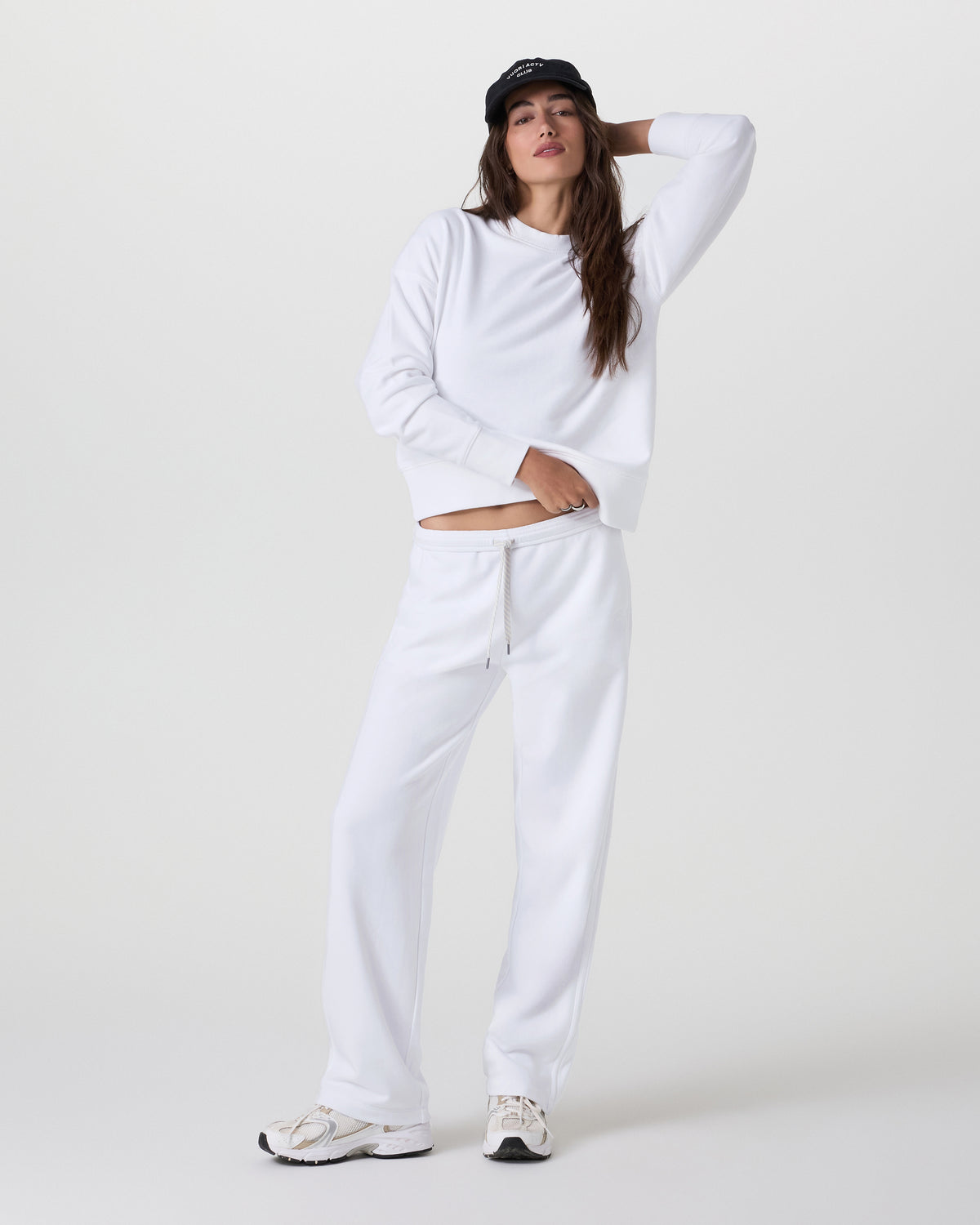 Sedona Weekender Crew Women's White Pullover | Vuori