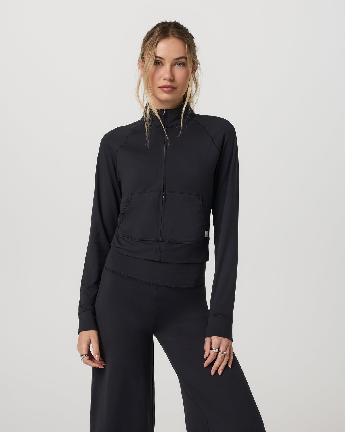 Halo Mini Track Jacket Women's Solid Black Cropped Zip-Up | Vuori Outlet
