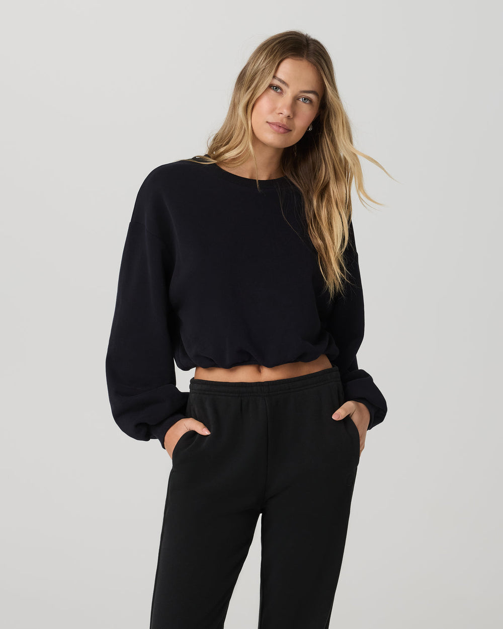 Sedona Bubble Crew Women's Black Pullover Crewneck | Vuori