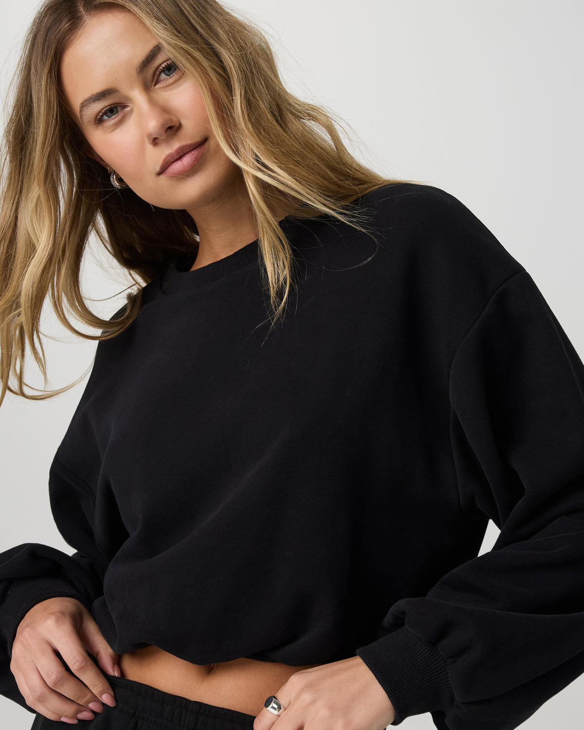 Sedona Bubble Crew Women's Black Pullover Crewneck | Vuori