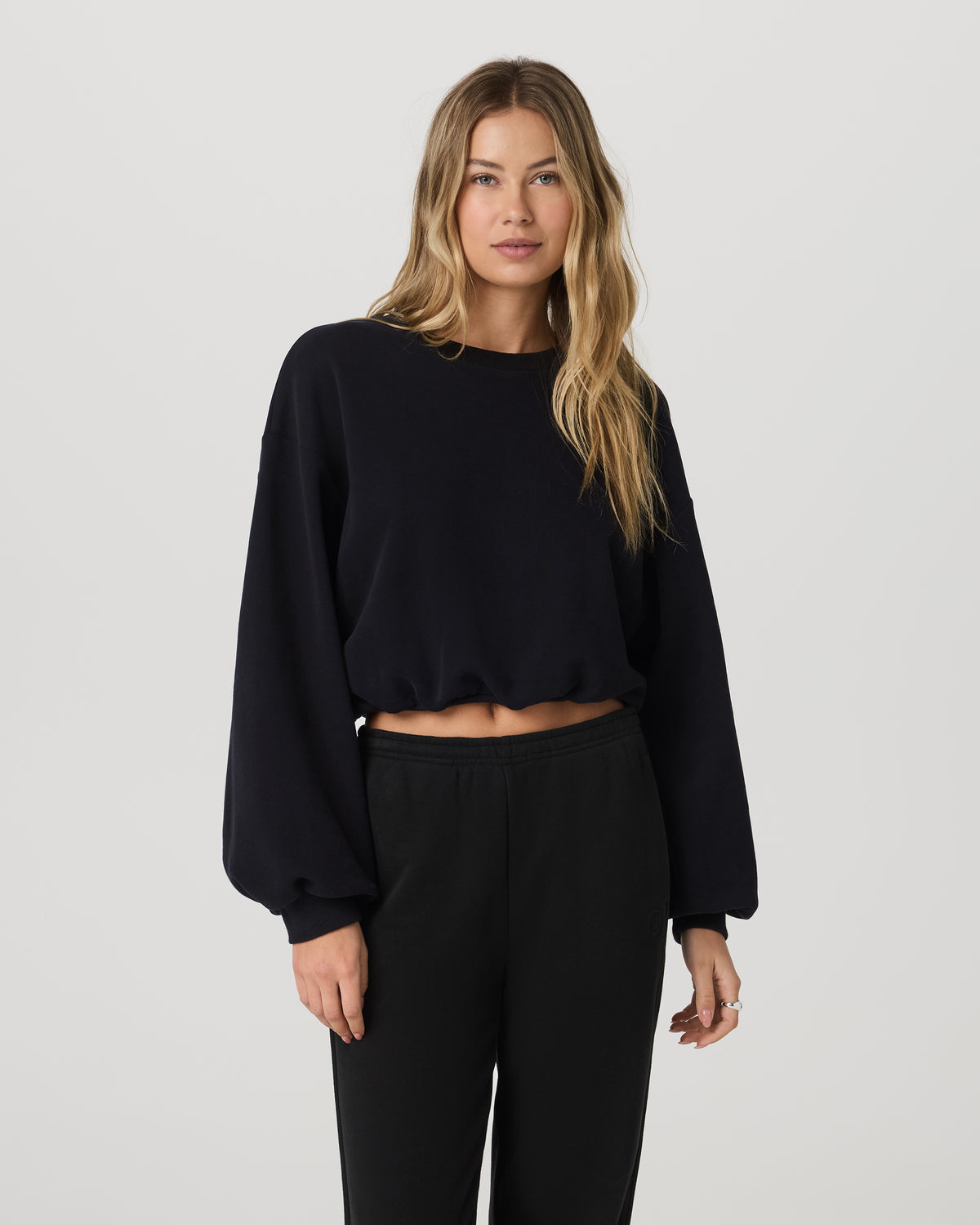 Sedona Bubble Crew Women's Black Pullover Crewneck | Vuori
