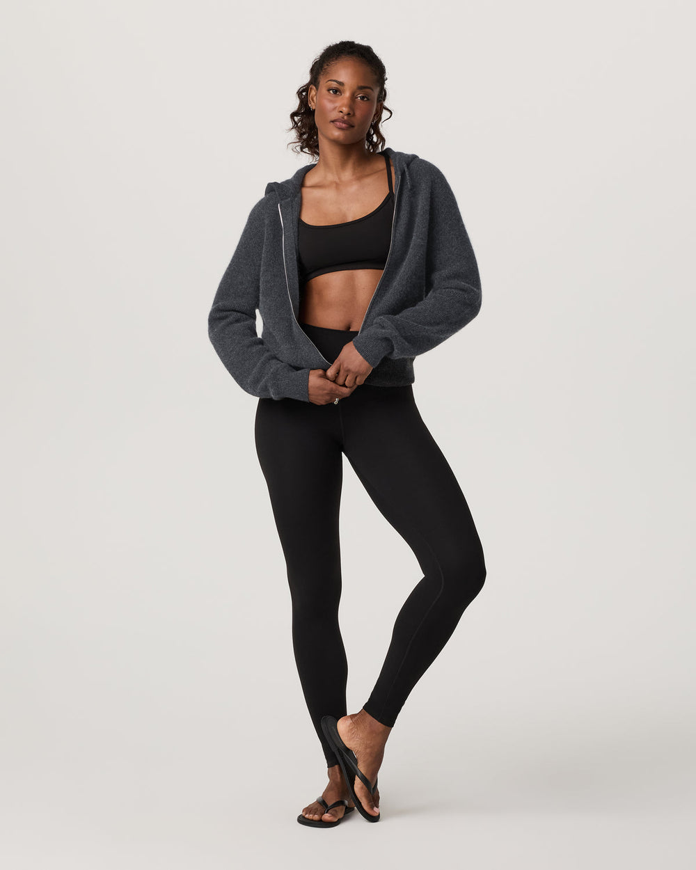 Émilie Cashmere Hoodie Women's Charcoal Heather | Vuori Online