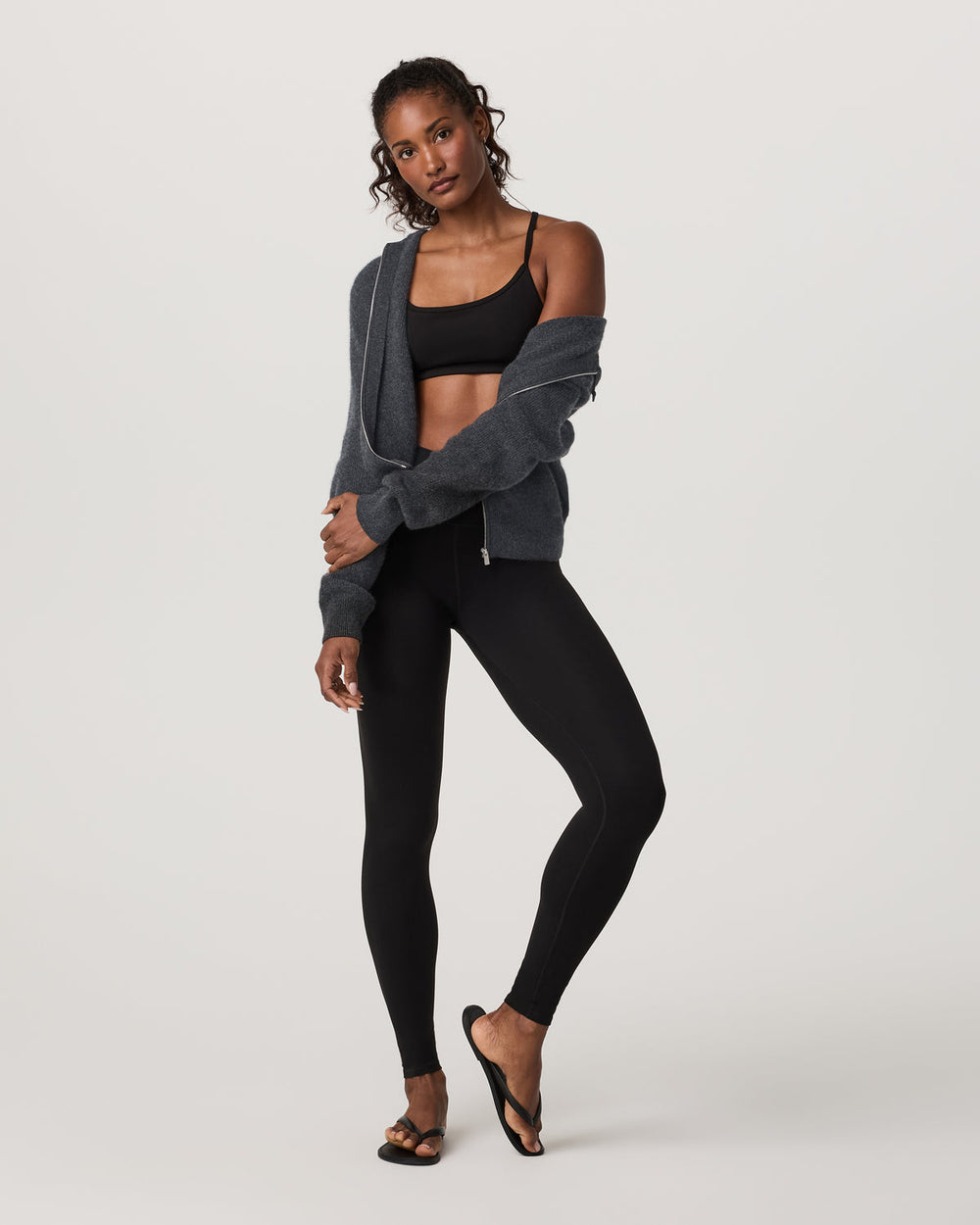 Émilie Cashmere Hoodie Women's Charcoal Heather | Vuori Online