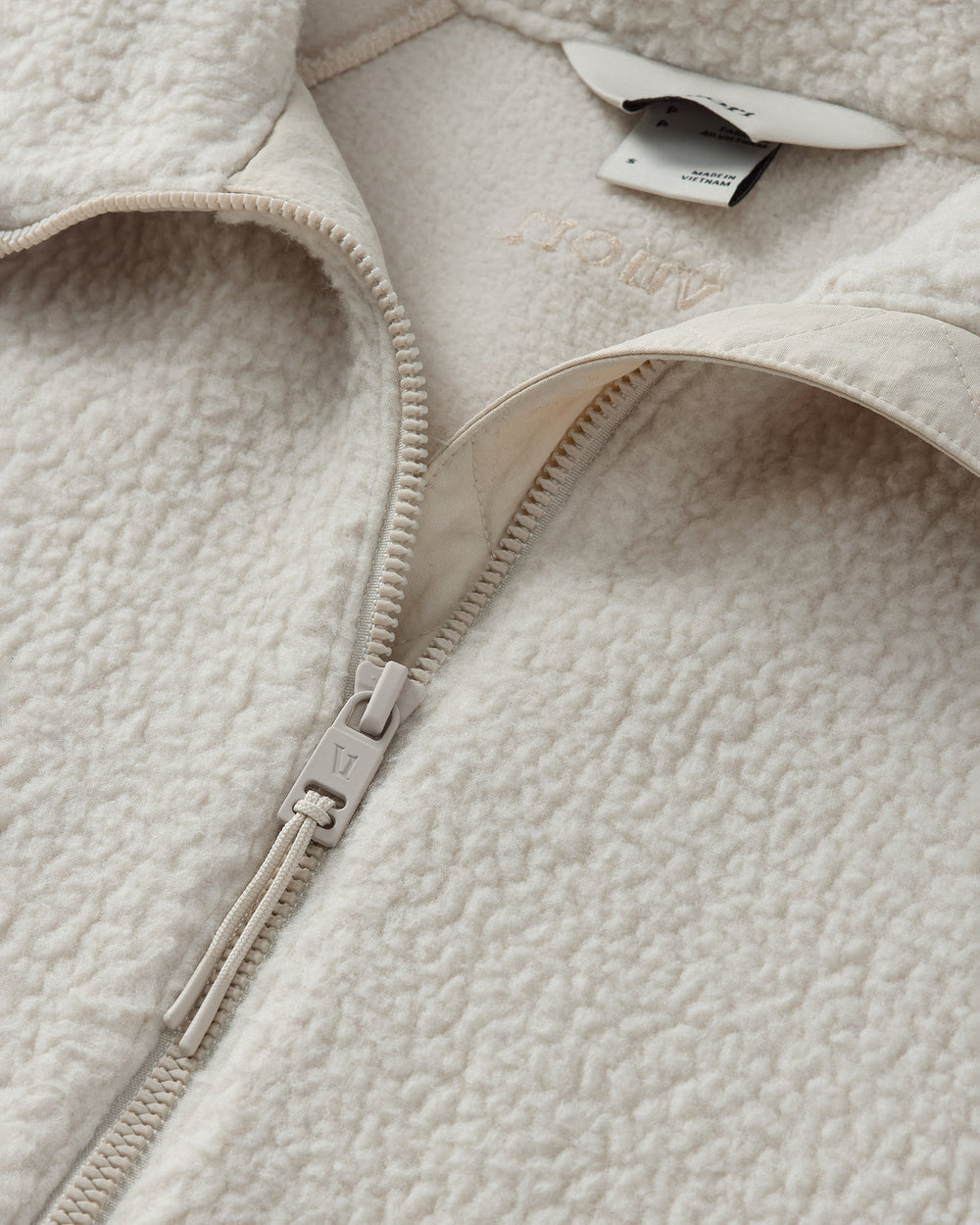 Alpine Jacket Women's Cozy Fleece Jacket in Bone | Vuori US